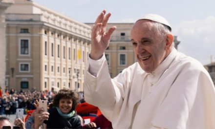 In che modo Papa Francesco ha modificato il “Padre nostro”?