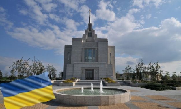 Due Santi degli Ultimi Giorni in Ucraina decidono di servire il prossimo